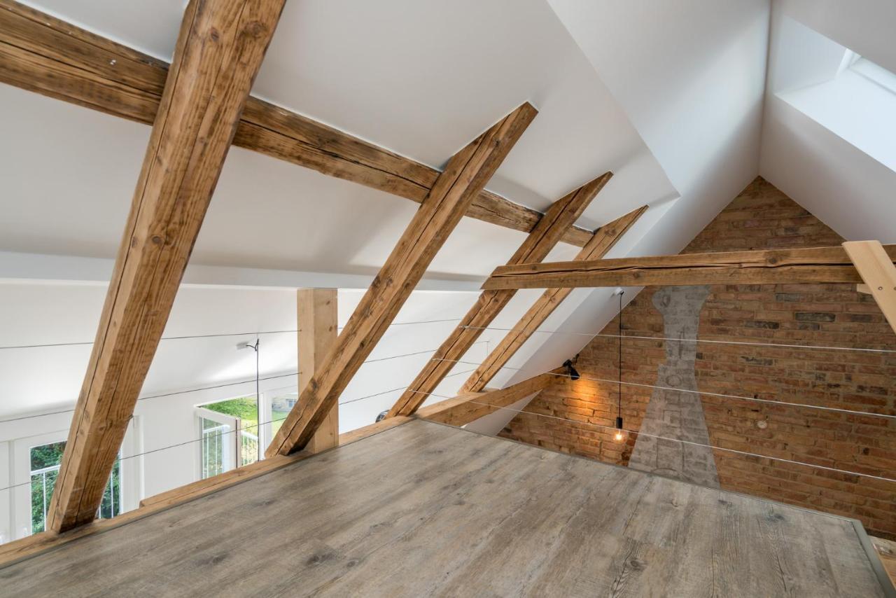 Апартаменты Cassel Lofts - Stilvolles Loft Im Gruenen Mit Balkon Nahe Vw-Werk Экстерьер фото